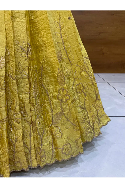 దక్షిణ భారత పండుగ సాంప్రదాయ హాఫ్ చీర (ఛవి) 