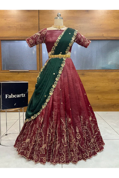 దక్షిణ భారత పండుగ సాంప్రదాయ హాఫ్ చీర (ఛవి) 