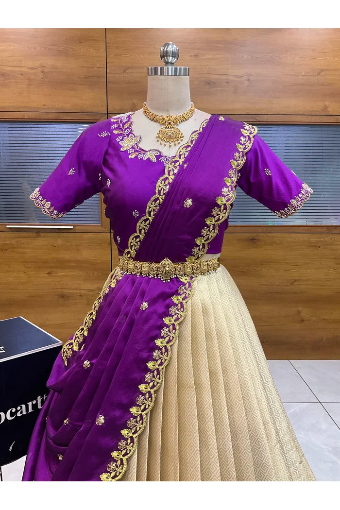 దక్షిణ భారత పండుగ సాంప్రదాయ హాఫ్ చీర (ఛవి) 