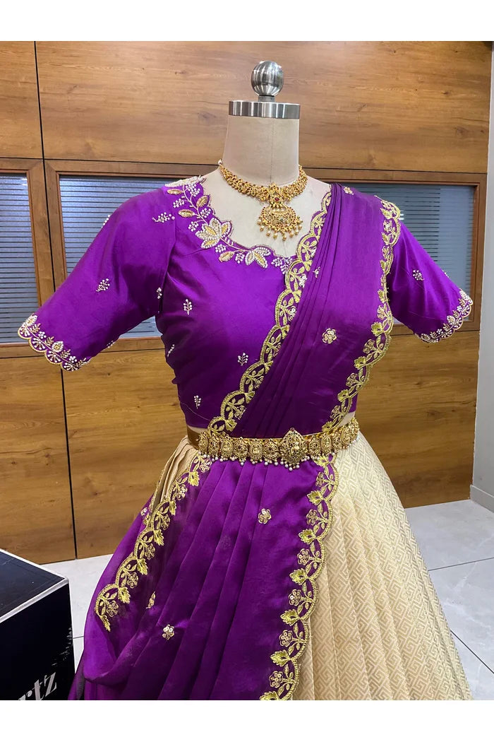 దక్షిణ భారత పండుగ సాంప్రదాయ హాఫ్ చీర (ఛవి) 