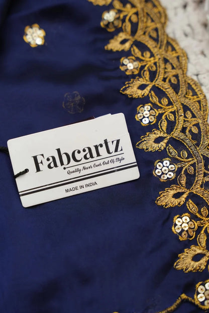 దక్షిణ భారత పండుగ సాంప్రదాయ హాఫ్ చీర (ఛవి) 