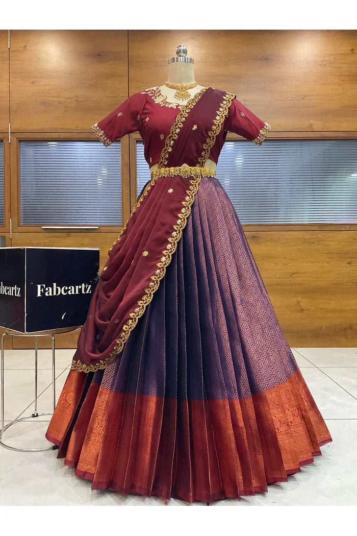 దక్షిణ భారత పండుగ సాంప్రదాయ హాఫ్ చీర (ఛవి) 