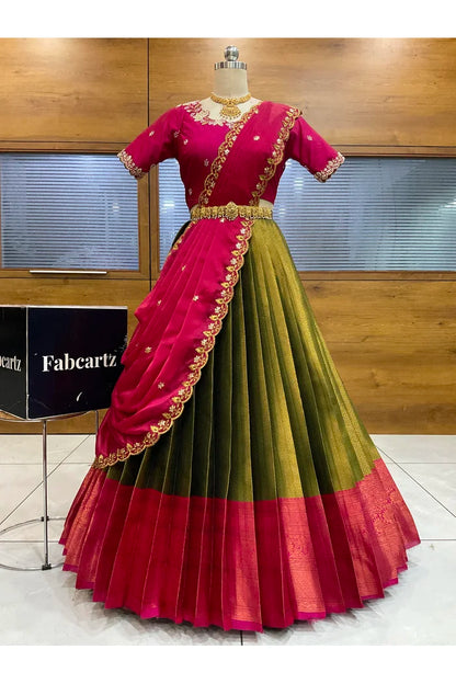 దక్షిణ భారత పండుగ సాంప్రదాయ హాఫ్ చీర (ఛవి) 