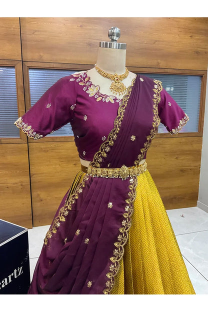 దక్షిణ భారత పండుగ సాంప్రదాయ హాఫ్ చీర (ఛవి) 