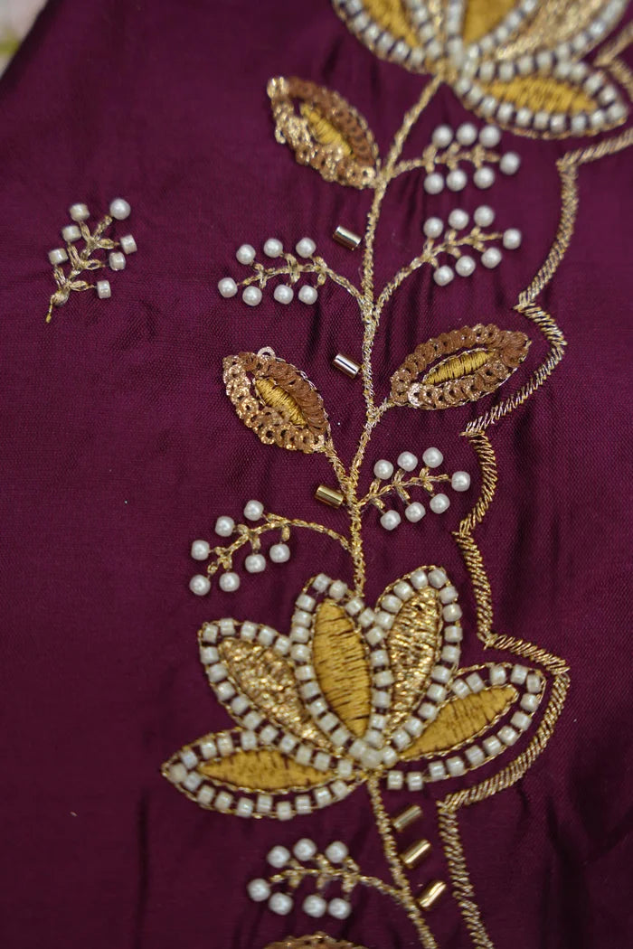 దక్షిణ భారత పండుగ సాంప్రదాయ హాఫ్ చీర (ఛవి) 