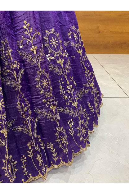 దక్షిణ భారత పండుగ సాంప్రదాయ హాఫ్ చీర (ఛవి) 