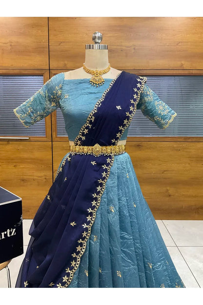 దక్షిణ భారత పండుగ సాంప్రదాయ హాఫ్ చీర (ఛవి) 