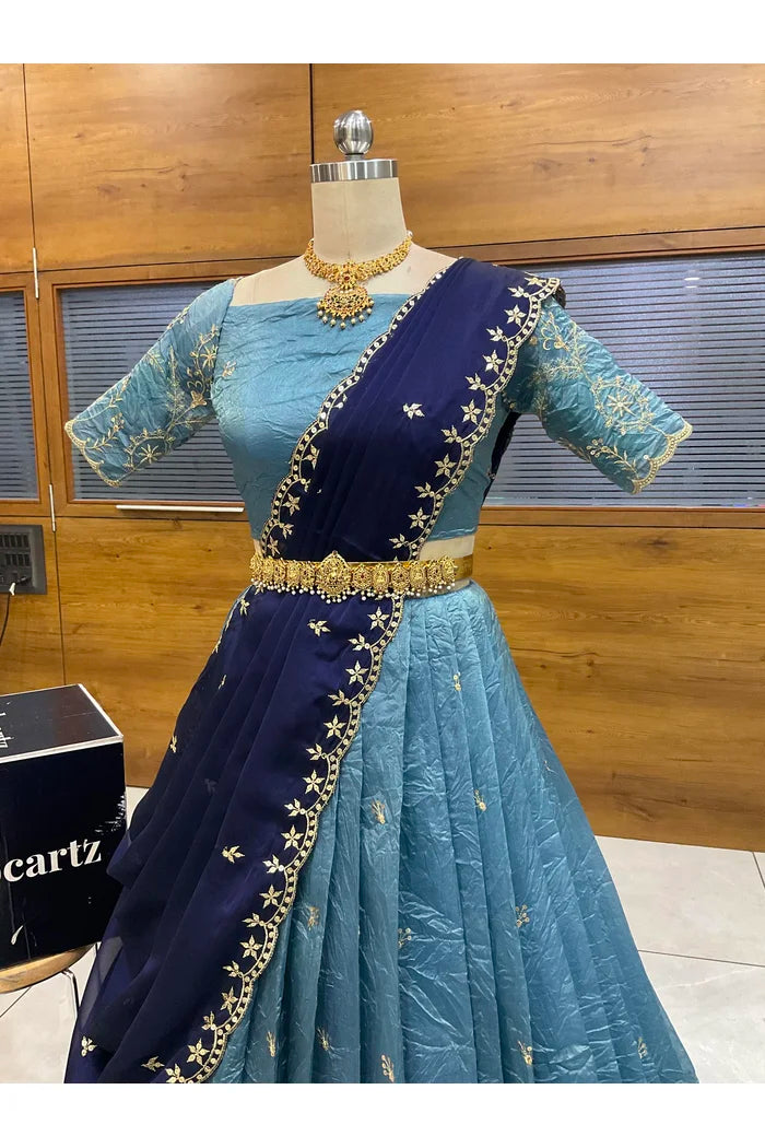 దక్షిణ భారత పండుగ సాంప్రదాయ హాఫ్ చీర (ఛవి) 