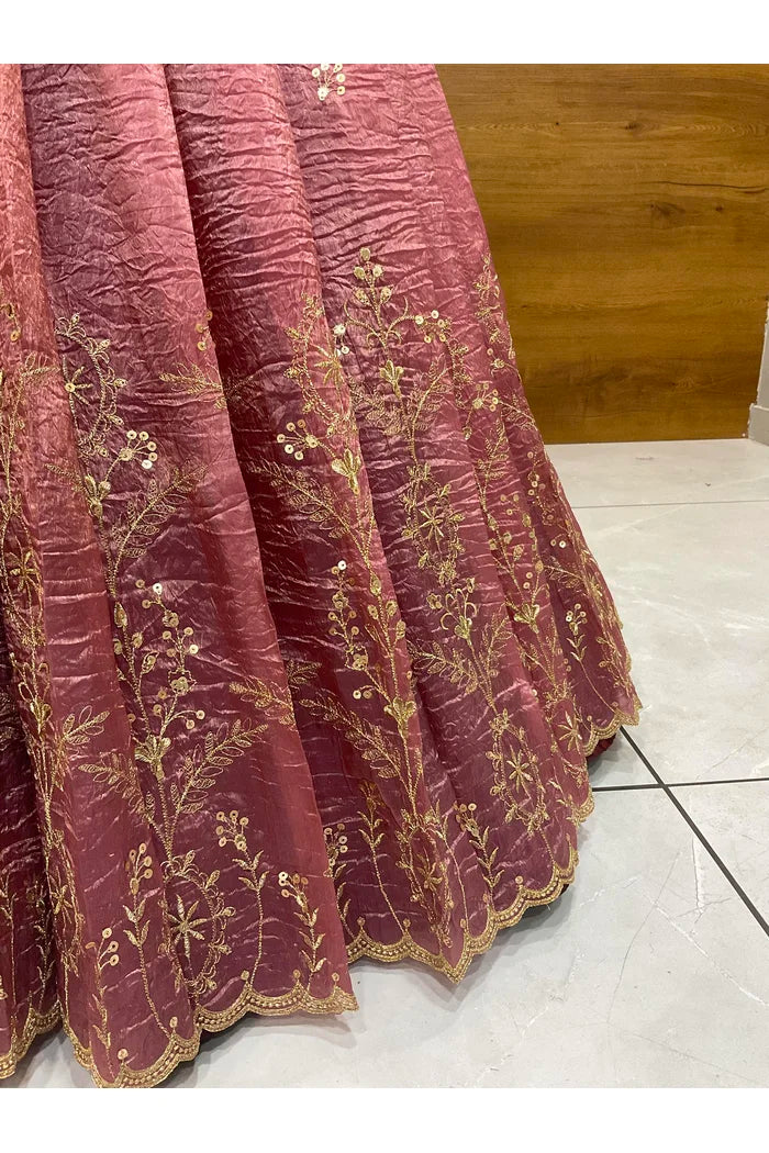 దక్షిణ భారత పండుగ సాంప్రదాయ హాఫ్ చీర (ఛవి) 