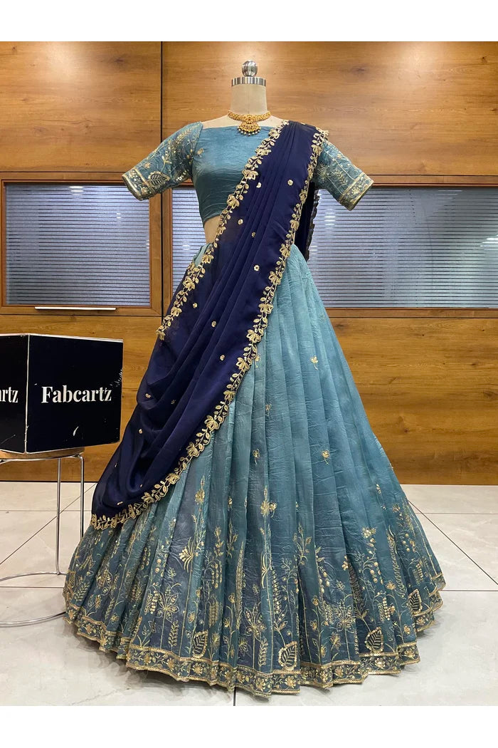 దక్షిణ భారత పండుగ సాంప్రదాయ హాఫ్ చీర (ఛవి) 