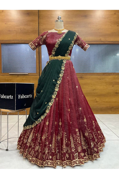 దక్షిణ భారత పండుగ సాంప్రదాయ హాఫ్ చీర (ఛవి) 