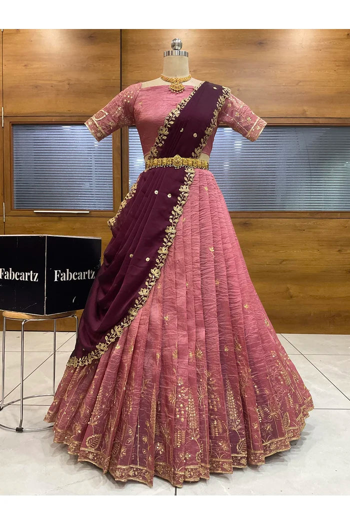 దక్షిణ భారత పండుగ సాంప్రదాయ హాఫ్ చీర (ఛవి) 