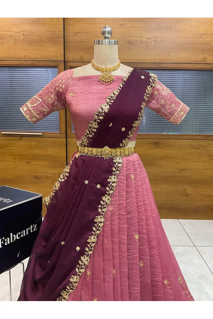 దక్షిణ భారత పండుగ సాంప్రదాయ హాఫ్ చీర (ఛవి) 