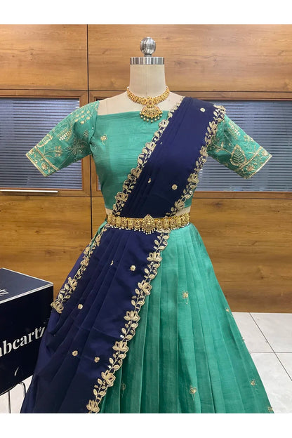 దక్షిణ భారత పండుగ సాంప్రదాయ హాఫ్ చీర (ఛవి) 