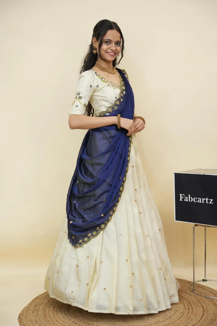 దక్షిణ భారత పండుగ సాంప్రదాయ హాఫ్ చీర (ఛవి) 
