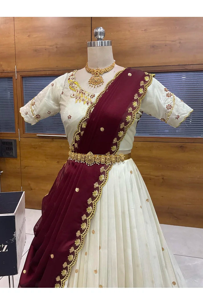 దక్షిణ భారత పండుగ సాంప్రదాయ హాఫ్ చీర (ఛవి) 