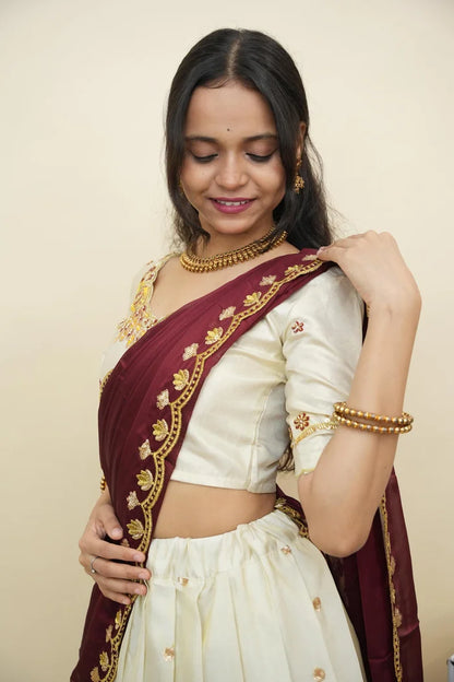 దక్షిణ భారత పండుగ సాంప్రదాయ హాఫ్ చీర (ఛవి) 