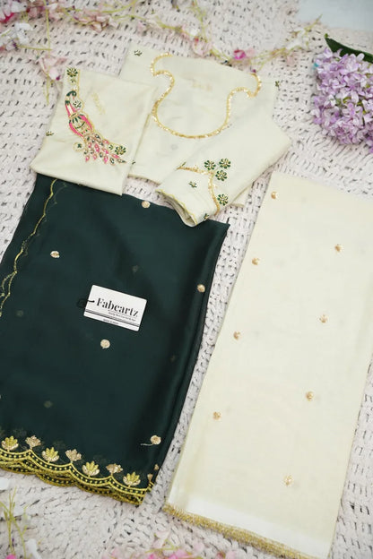 దక్షిణ భారత పండుగ సాంప్రదాయ హాఫ్ చీర (ఛవి) 