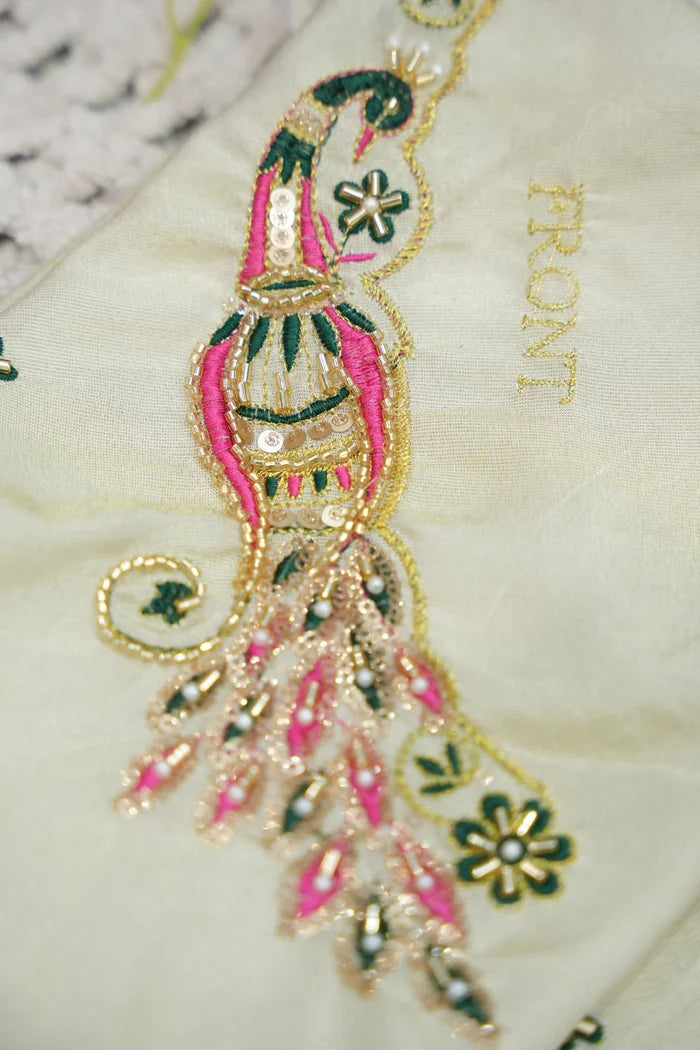 దక్షిణ భారత పండుగ సాంప్రదాయ హాఫ్ చీర (ఛవి) 