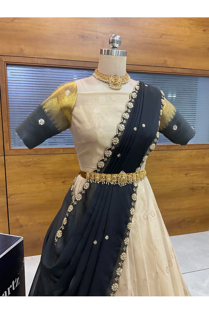 దక్షిణ భారత పండుగ సాంప్రదాయ హాఫ్ చీర (ఛవి) 