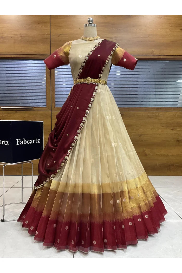 దక్షిణ భారత పండుగ సాంప్రదాయ హాఫ్ చీర (ఛవి) 