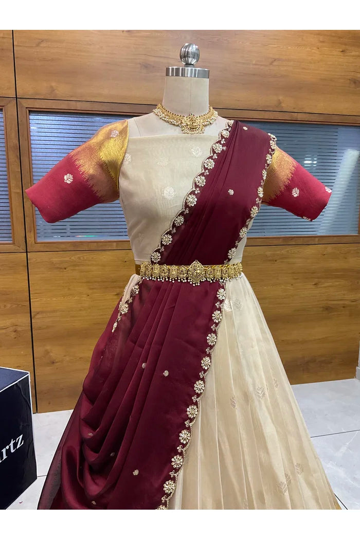 దక్షిణ భారత పండుగ సాంప్రదాయ హాఫ్ చీర (ఛవి) 