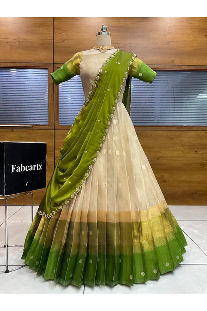 దక్షిణ భారత పండుగ సాంప్రదాయ హాఫ్ చీర (ఛవి) 