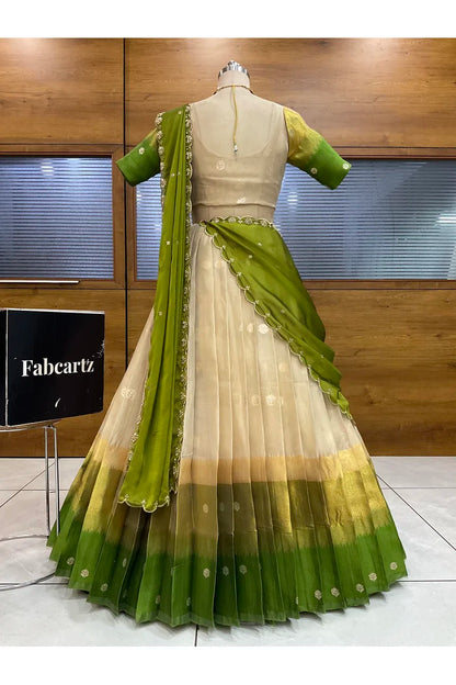 దక్షిణ భారత పండుగ సాంప్రదాయ హాఫ్ చీర (ఛవి) 