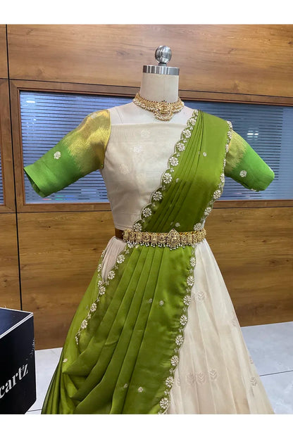 దక్షిణ భారత పండుగ సాంప్రదాయ హాఫ్ చీర (ఛవి) 