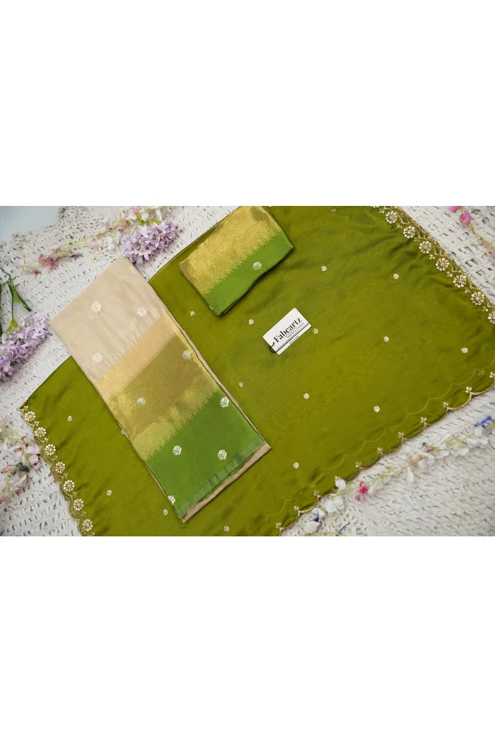 దక్షిణ భారత పండుగ సాంప్రదాయ హాఫ్ చీర (ఛవి) 