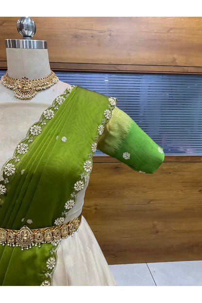 దక్షిణ భారత పండుగ సాంప్రదాయ హాఫ్ చీర (ఛవి) 