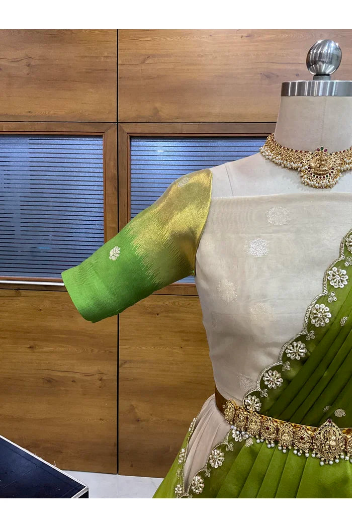 దక్షిణ భారత పండుగ సాంప్రదాయ హాఫ్ చీర (ఛవి) 