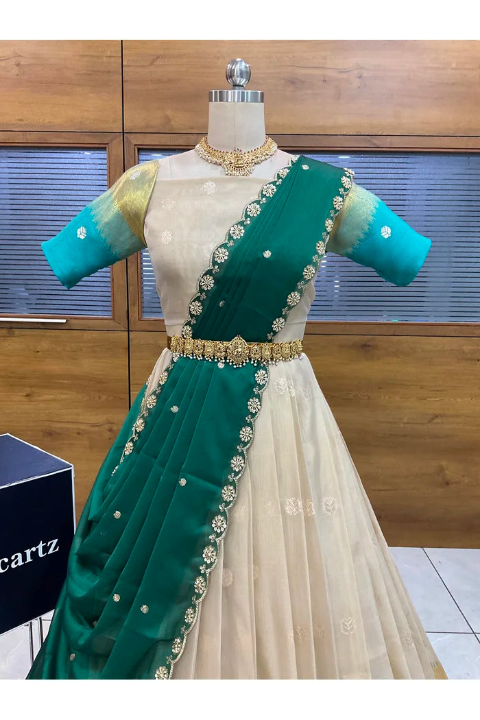 దక్షిణ భారత పండుగ సాంప్రదాయ హాఫ్ చీర (ఛవి) 