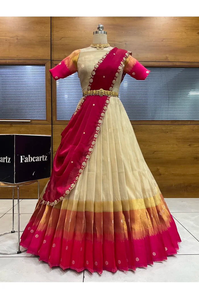 దక్షిణ భారత పండుగ సాంప్రదాయ హాఫ్ చీర (ఛవి) 