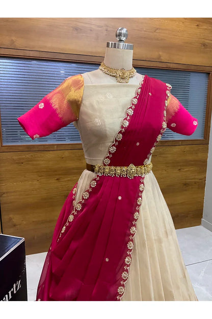 దక్షిణ భారత పండుగ సాంప్రదాయ హాఫ్ చీర (ఛవి) 