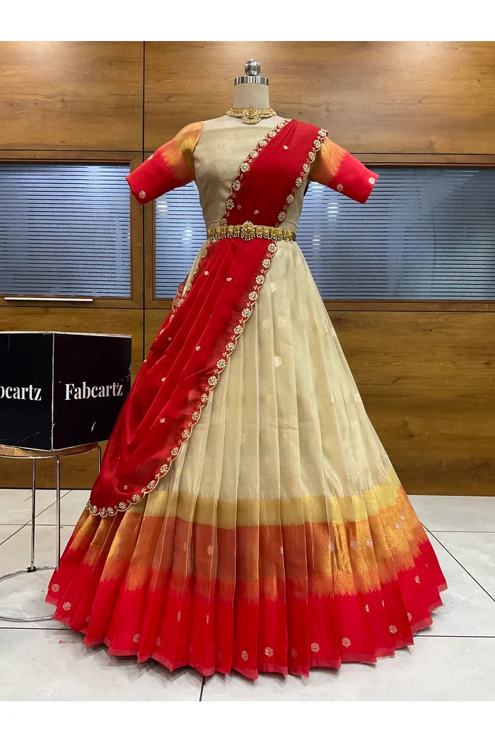 దక్షిణ భారత పండుగ సాంప్రదాయ హాఫ్ చీర (ఛవి) 