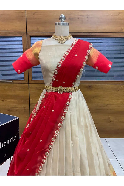 దక్షిణ భారత పండుగ సాంప్రదాయ హాఫ్ చీర (ఛవి) 