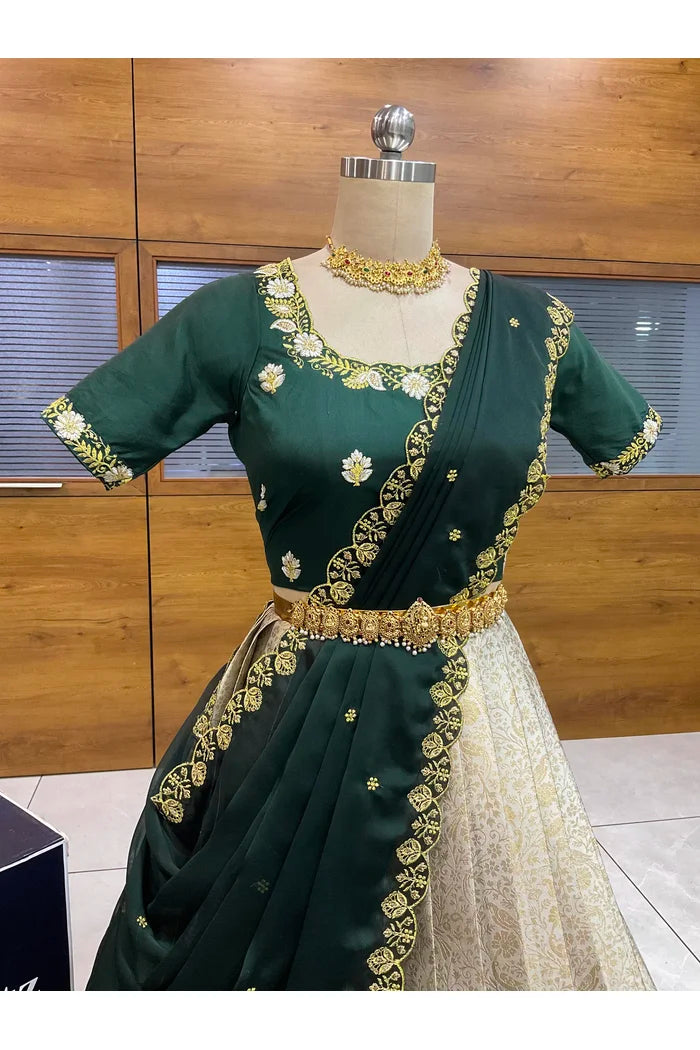 దక్షిణ భారత పండుగ సాంప్రదాయ హాఫ్ చీర (ఛవి) 