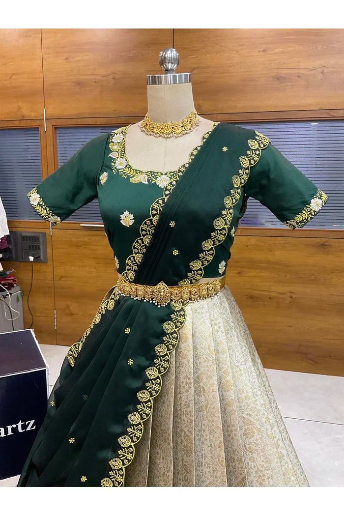దక్షిణ భారత పండుగ సాంప్రదాయ హాఫ్ చీర (ఛవి) 