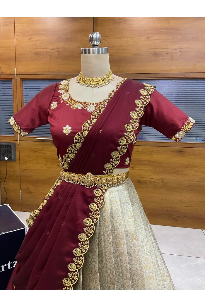 దక్షిణ భారత పండుగ సాంప్రదాయ హాఫ్ చీర (ఛవి) 