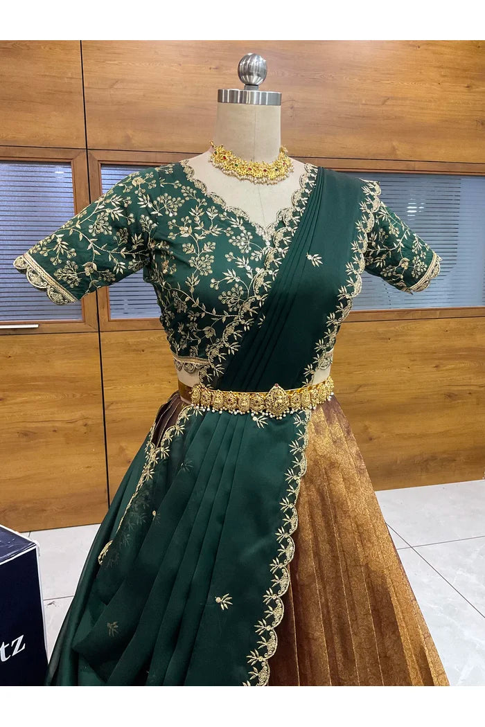 దక్షిణ భారత పండుగ సాంప్రదాయ హాఫ్ చీర (ఛవి) 