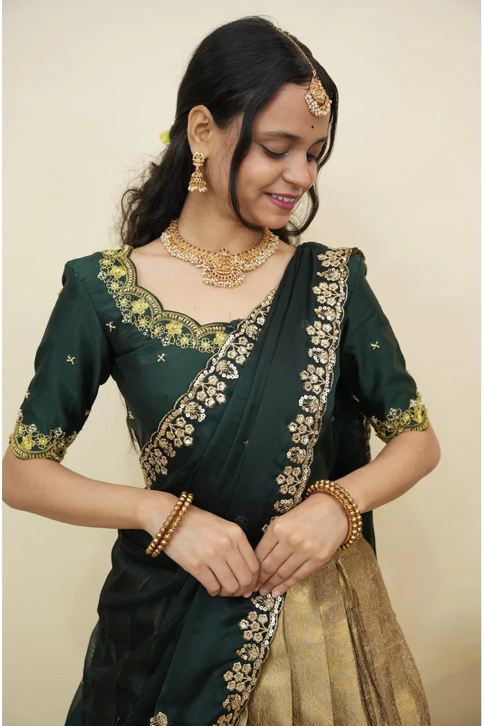 దక్షిణ భారత పండుగ సాంప్రదాయ హాఫ్ చీర (ఛవి) 