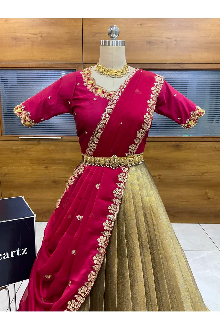 దక్షిణ భారత పండుగ సాంప్రదాయ హాఫ్ చీర (ఛవి) 