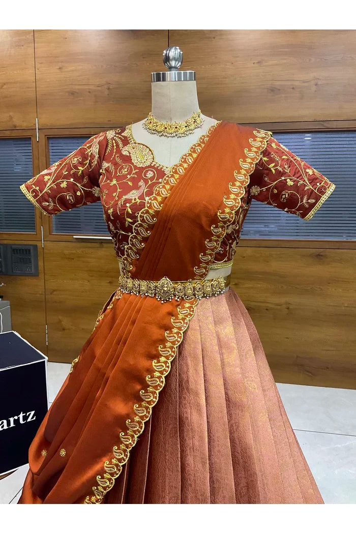 దక్షిణ భారత పండుగ సాంప్రదాయ హాఫ్ చీర (ఛవి) 