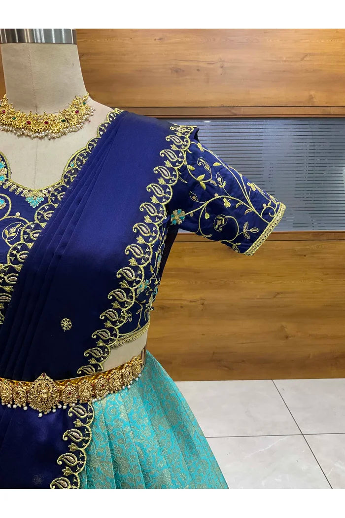 దక్షిణ భారత పండుగ సాంప్రదాయ హాఫ్ చీర (ఛవి) 
