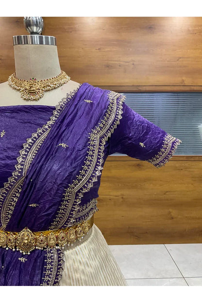 దక్షిణ భారత పండుగ సాంప్రదాయ హాఫ్ చీర (ఛవి) 