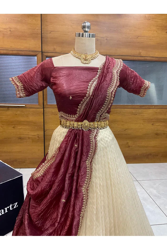 దక్షిణ భారత పండుగ సాంప్రదాయ హాఫ్ చీర (ఛవి) 