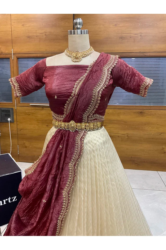 దక్షిణ భారత పండుగ సాంప్రదాయ హాఫ్ చీర (ఛవి) 