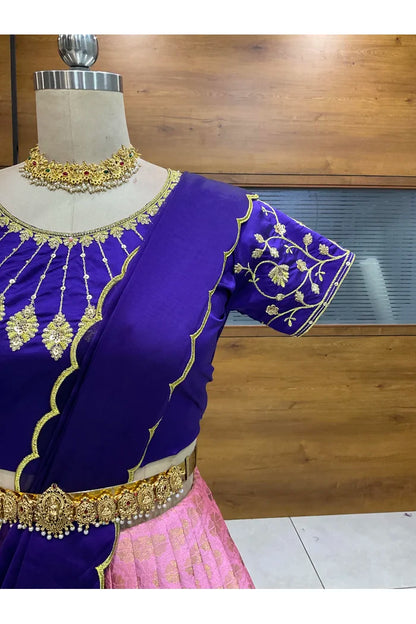 దక్షిణ భారత పండుగ సాంప్రదాయ హాఫ్ చీర (ఛవి) 