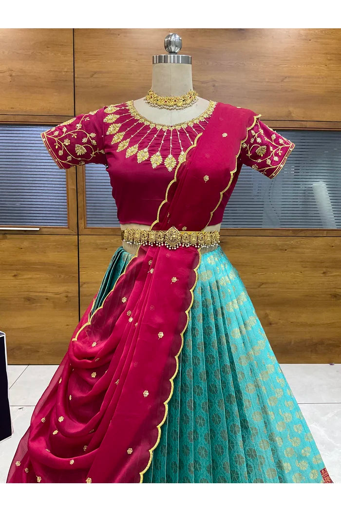 దక్షిణ భారత పండుగ సాంప్రదాయ హాఫ్ చీర (ఛవి) 
